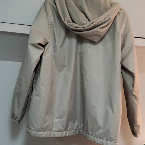 **Womans jacket - Picture 3 of 5